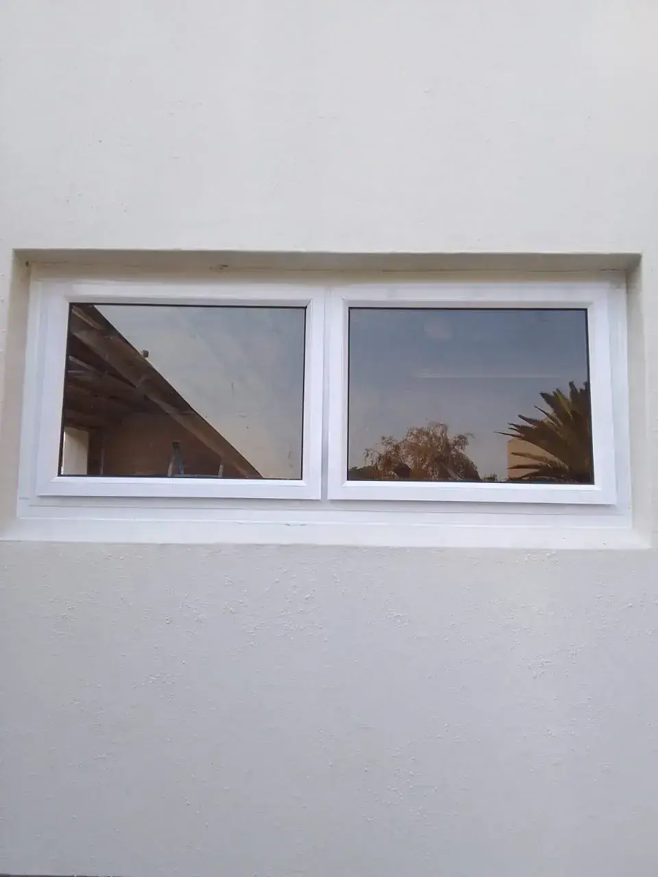 Large aluminium window installation